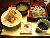 手打ち蕎麦と天丼はエネルギー！